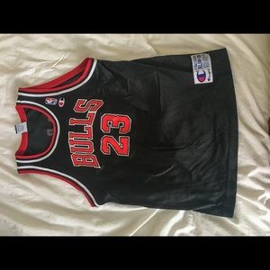 Jordan Bulls Jersey size XL